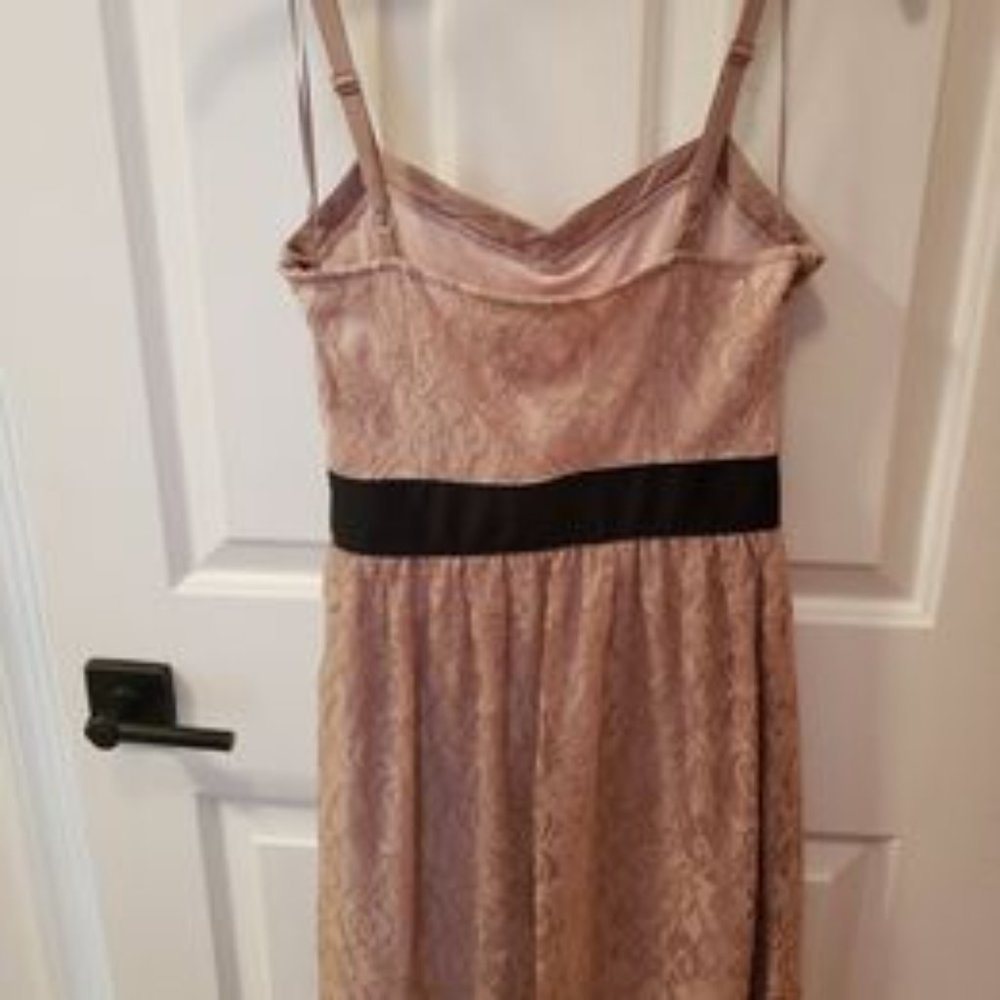 ELLE Lace Nude/Blush-Tinged Juniors Strappy Dress with Black Band- Size 6 - Picture 2 of 9